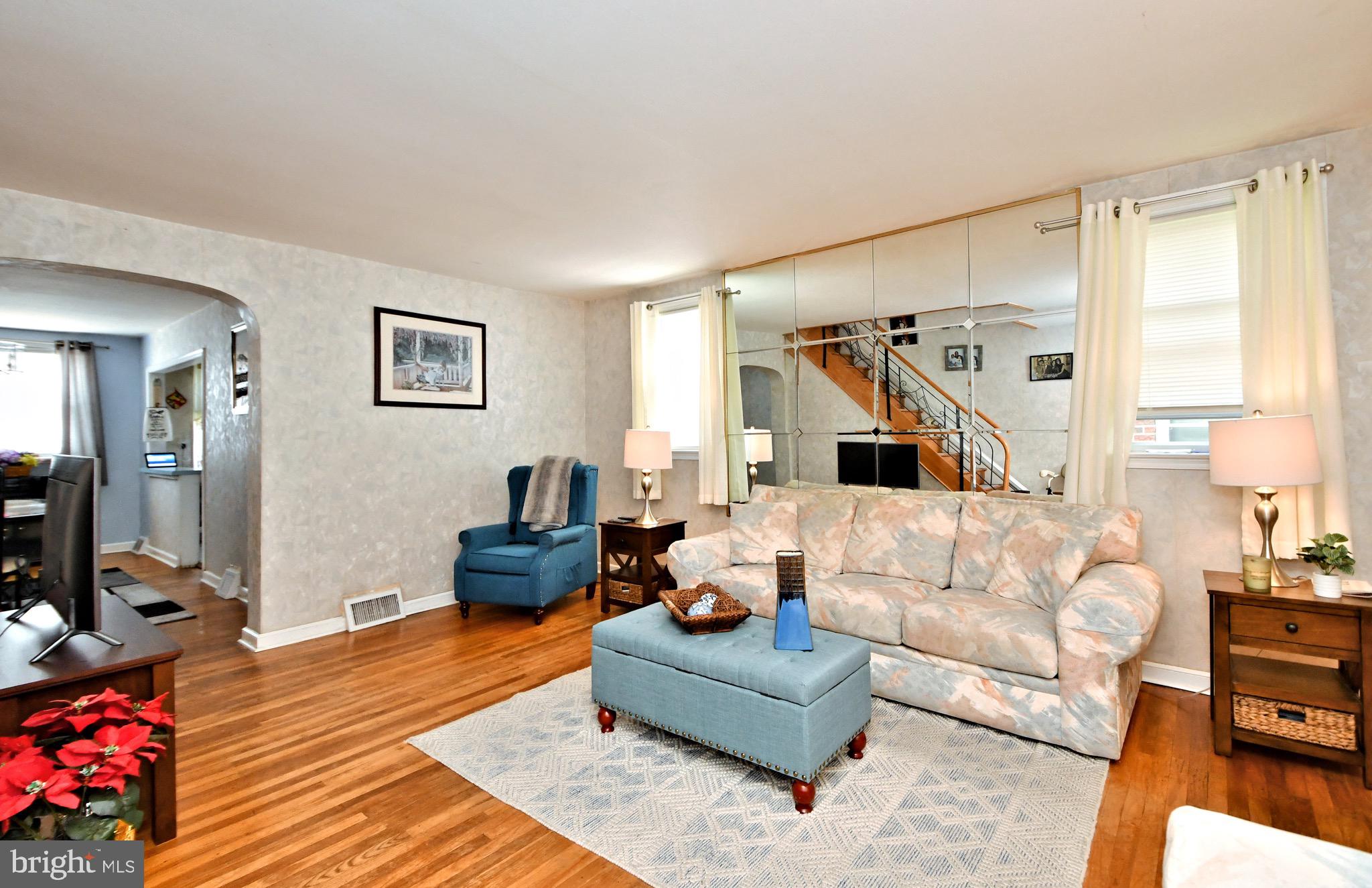327 East Claremont Road Philadelphia, PA 19120 - Photo 9 of 47 Gallery Image 9