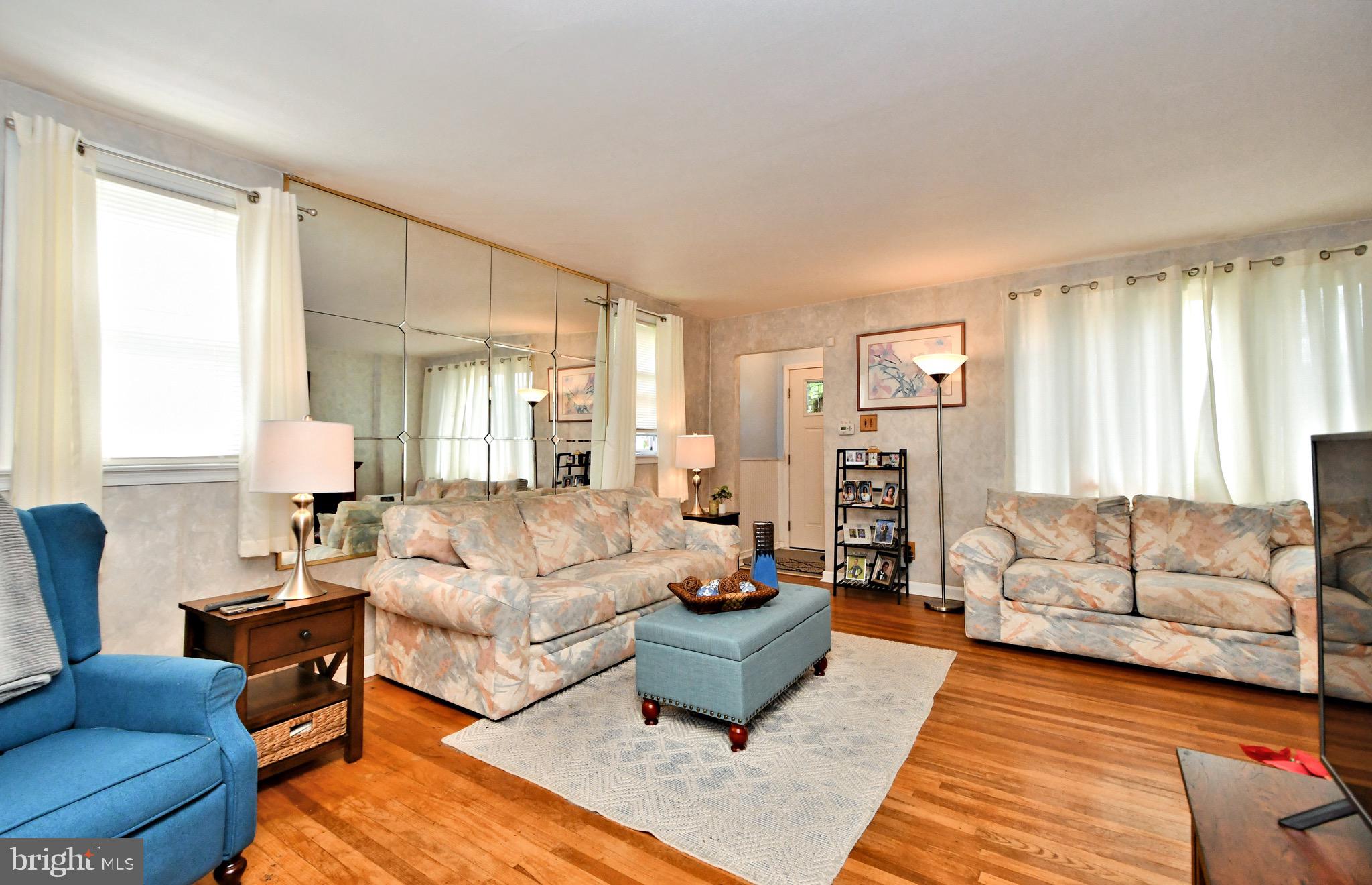 327 East Claremont Road Philadelphia, PA 19120 - Photo 10 of 47 Gallery Image 10