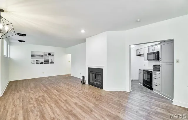 $197,000 | 4256 Maryland Avenue, Unit LLW, St. Louis, MO 63108