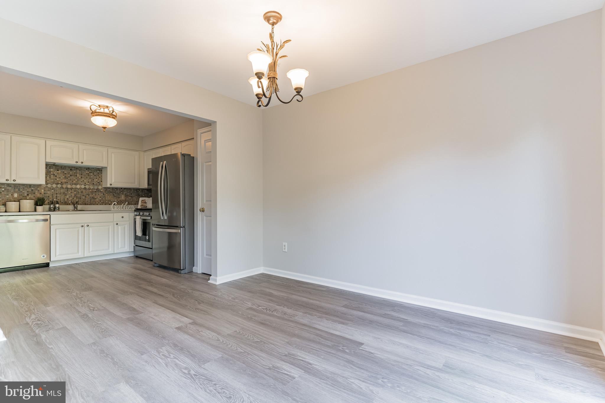 4642 Ripley Manor Terrace Olney, MD 20832 - Photo 7 of 32 Gallery Image 7