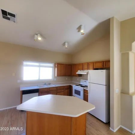 $2,250 | 4739 East Desert Wind Dr., Phoenix, AZ 85044