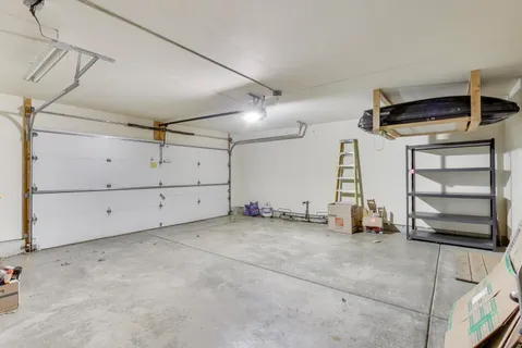 a view of a garage room