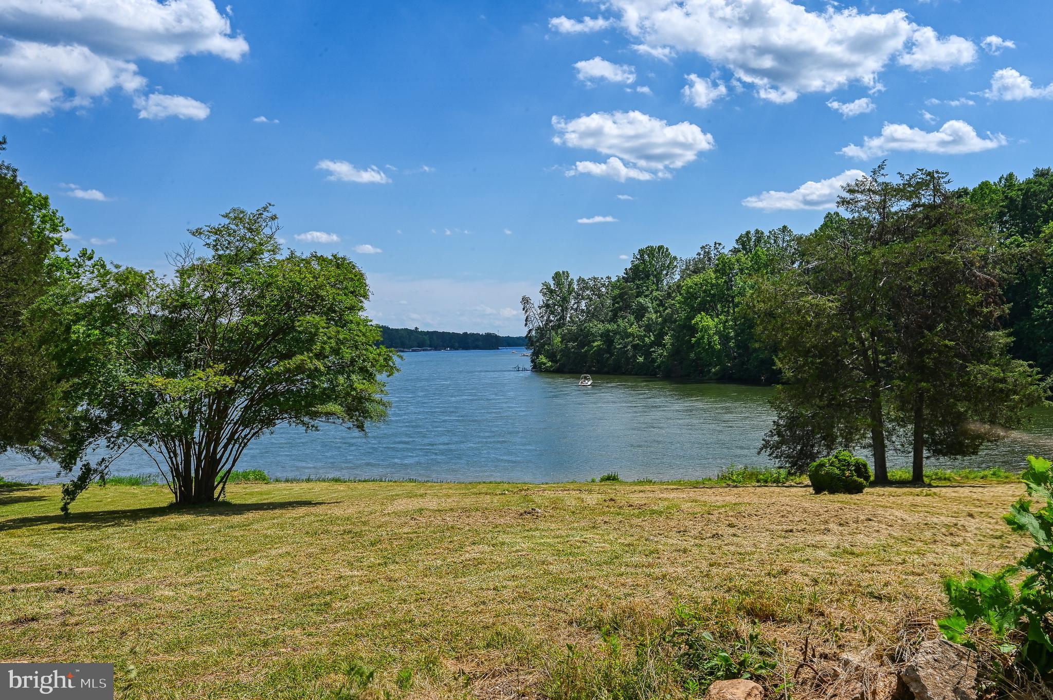 5900 Haleys Mill Road Spotsylvania, VA 22551 - Photo 4 of 43