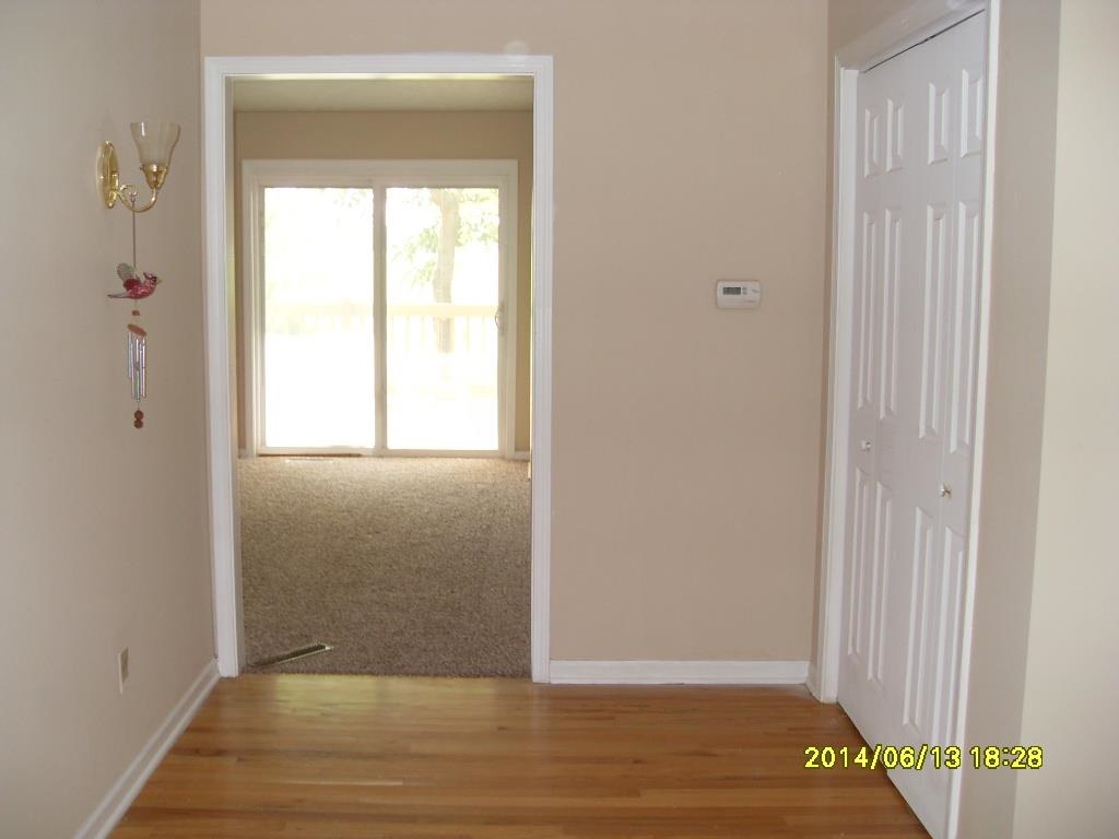 2711 Hampton Road Mishawaka, IN 46544 - Photo 8 of 12 Gallery Image 8