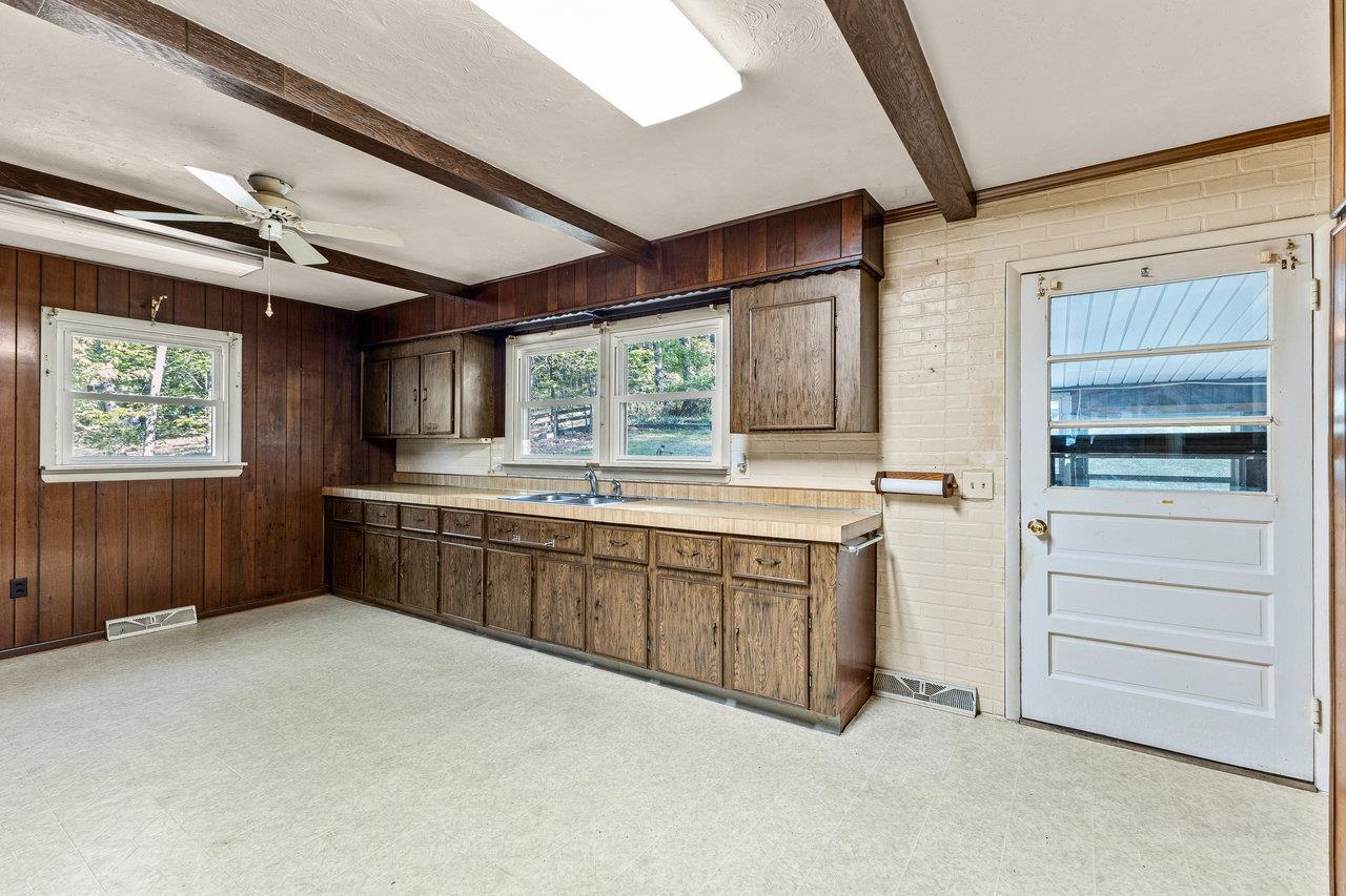 1074 Greendale Road Harrisonburg, VA 22801 - Photo 13 of 65 Gallery Image 13