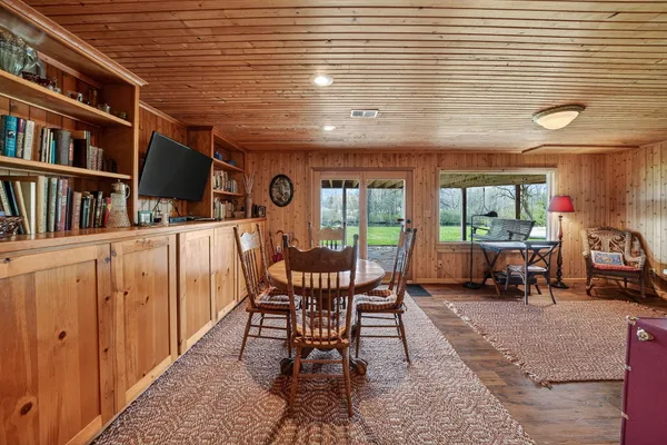 $1,950,000 | 66175 South Drive, Cassopolis, MI 49031