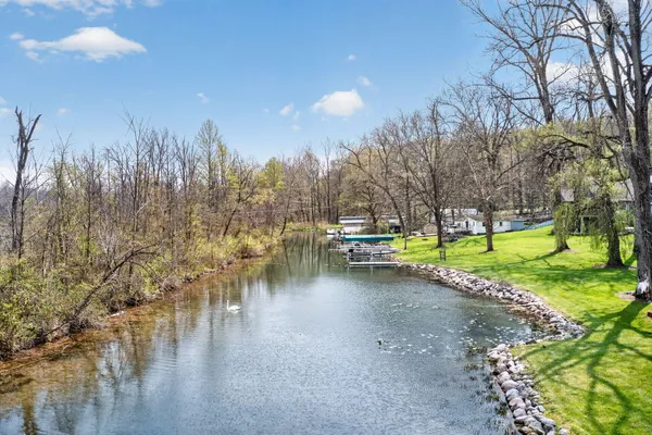 $1,950,000 | 66175 South Drive, Cassopolis, MI 49031