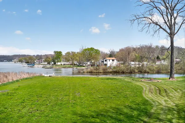 $1,950,000 | 66175 South Drive, Cassopolis, MI 49031