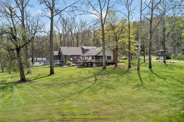 $1,950,000 | 66175 South Drive, Cassopolis, MI 49031