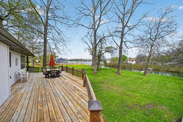 $1,950,000 | 66175 South Drive, Cassopolis, MI 49031
