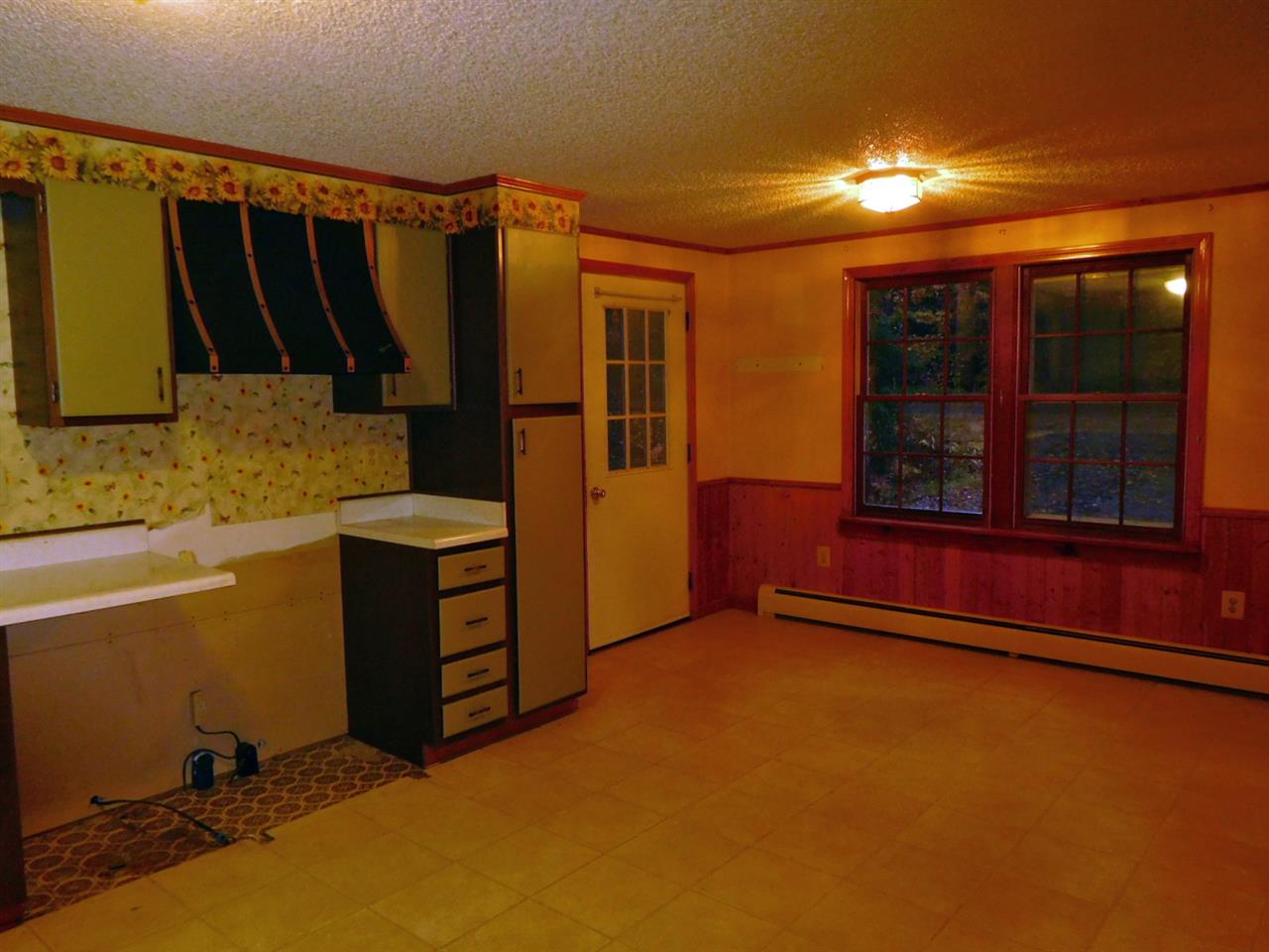 899 Straits Road New Hampton, NH 03256 - Photo 4 of 18
