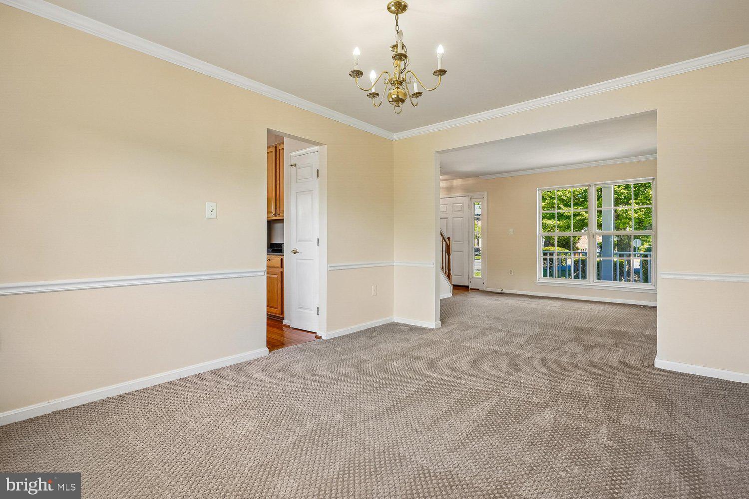 14677 Cloverdale Road Woodbridge, VA 22193 - Photo 18 of 72 Dining Room