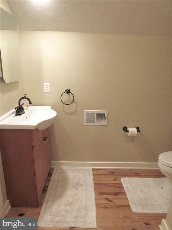 272 Locust Street Hanover, PA 17331 - Photo 17 of 27 Gallery Image 17