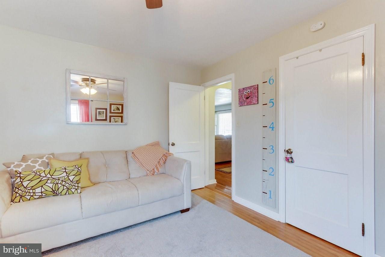 272 Locust Street Hanover, PA 17331 - Photo 10 of 27 Gallery Image 10