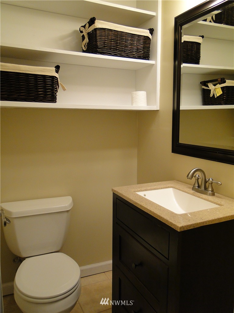 3905 Perry Avenue Bremerton, WA 98310 - Photo 11 of 17 Gallery Image 11
