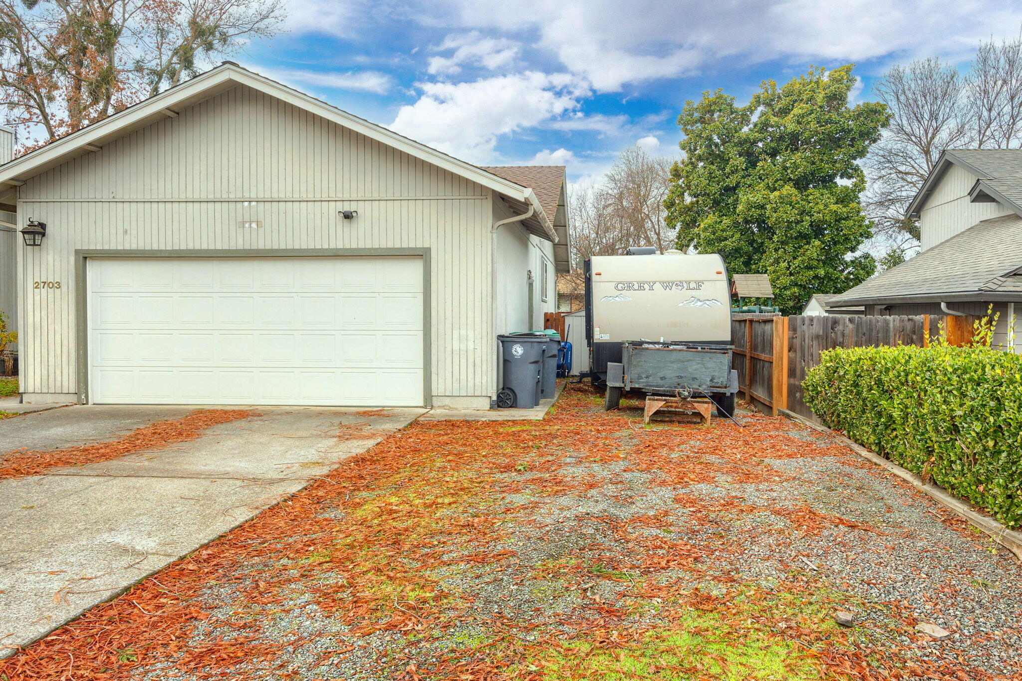 2703 Aldersgate Road Medford, OR 97504 - Photo 5 of 31 ApxAR (6)