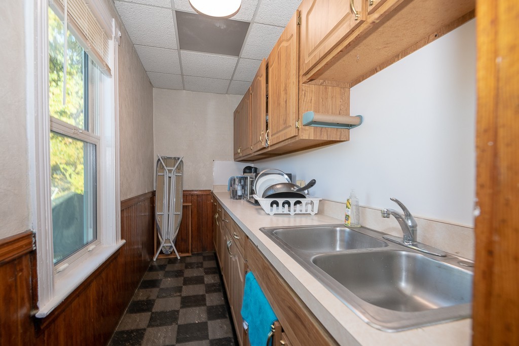 5 Fifth Avenue Worcester, MA 01607 - Photo 17 of 37 Gallery Image 17