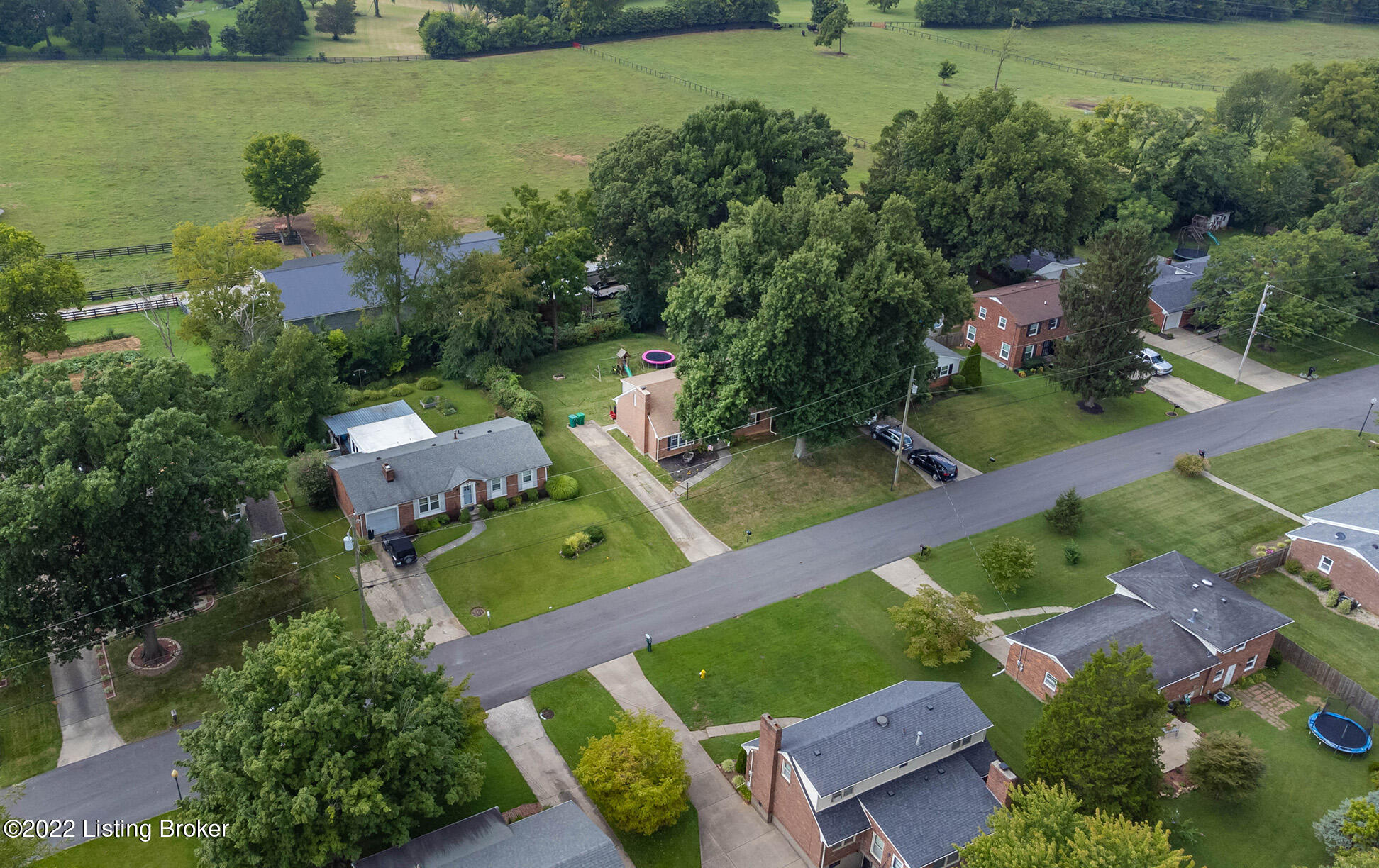 6504 Ridge Cliff Road Louisville, KY 40228 - Photo 53 of 61 6504-Ridge-Cliff-Rd_064