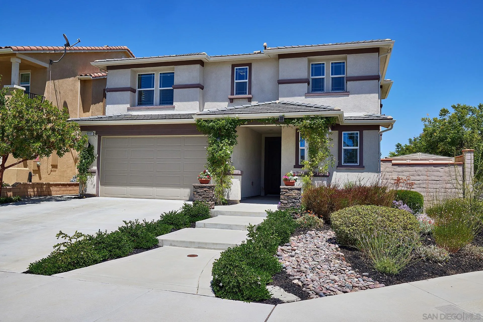 39182 Crown Ranch Road Temecula, CA 92591 - Photo 2 of 36 Gallery Image 2