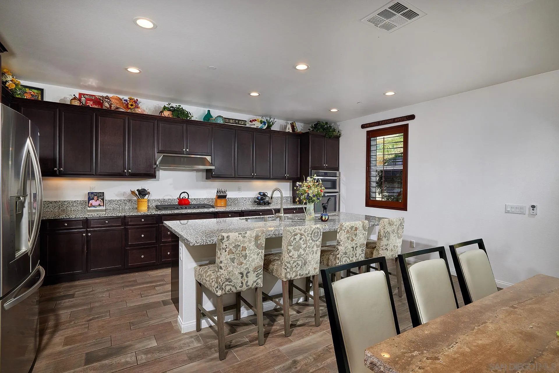 39182 Crown Ranch Road Temecula, CA 92591 - Photo 10 of 36 Gallery Image 10
