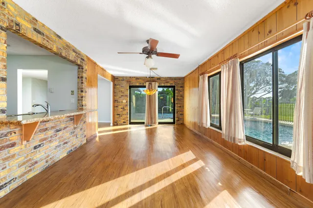 $530,000 | 215 Sandpiper Avenue, Royal Palm Beach, FL 33411