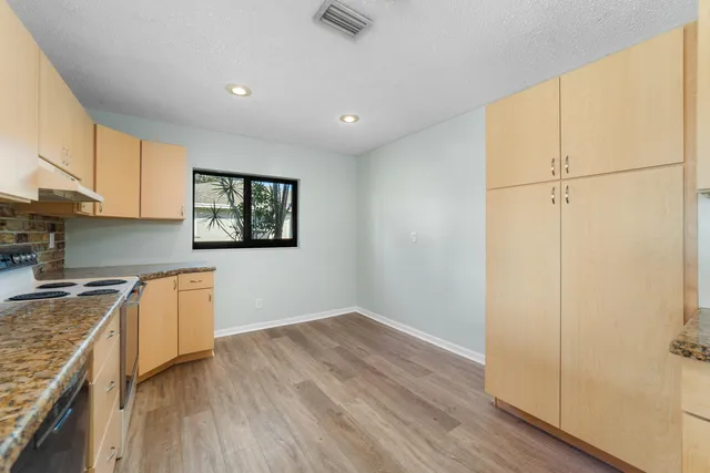 $530,000 | 215 Sandpiper Avenue, Royal Palm Beach, FL 33411