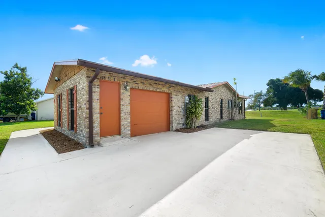 $530,000 | 215 Sandpiper Avenue, Royal Palm Beach, FL 33411