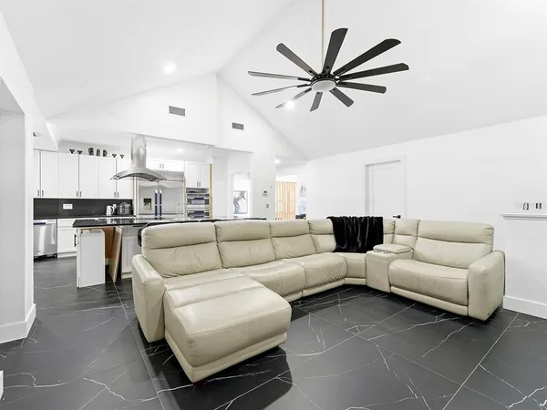 $699,000 | 142 Barrington Drive, Brandon, FL 33511