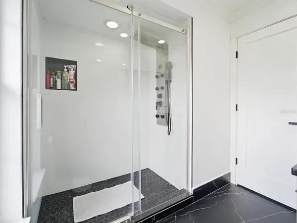 $699,000 | 142 Barrington Drive, Brandon, FL 33511