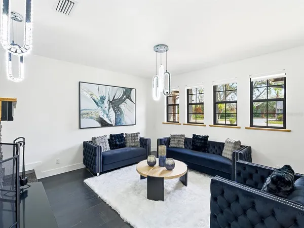 $699,000 | 142 Barrington Drive, Brandon, FL 33511