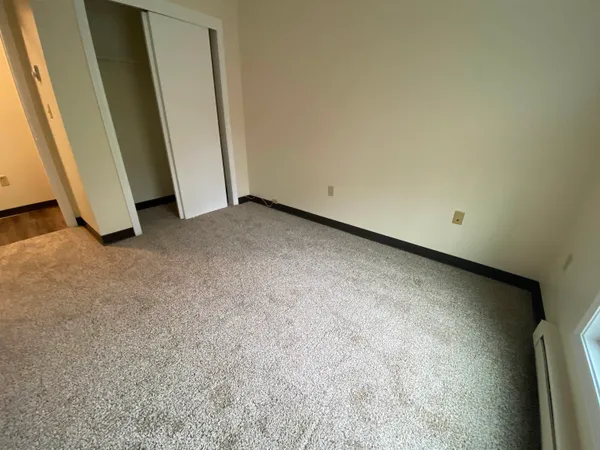 $1,899 | 143 Eastern Avenue, Unit 201, Manchester, NH 03104