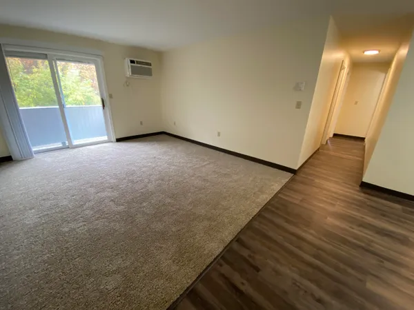 $1,899 | 143 Eastern Avenue, Unit 201, Manchester, NH 03104