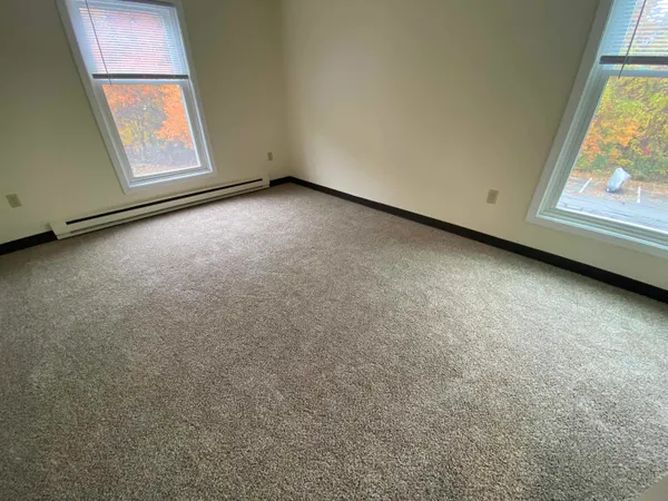 $1,899 | 143 Eastern Avenue, Unit 201, Manchester, NH 03104