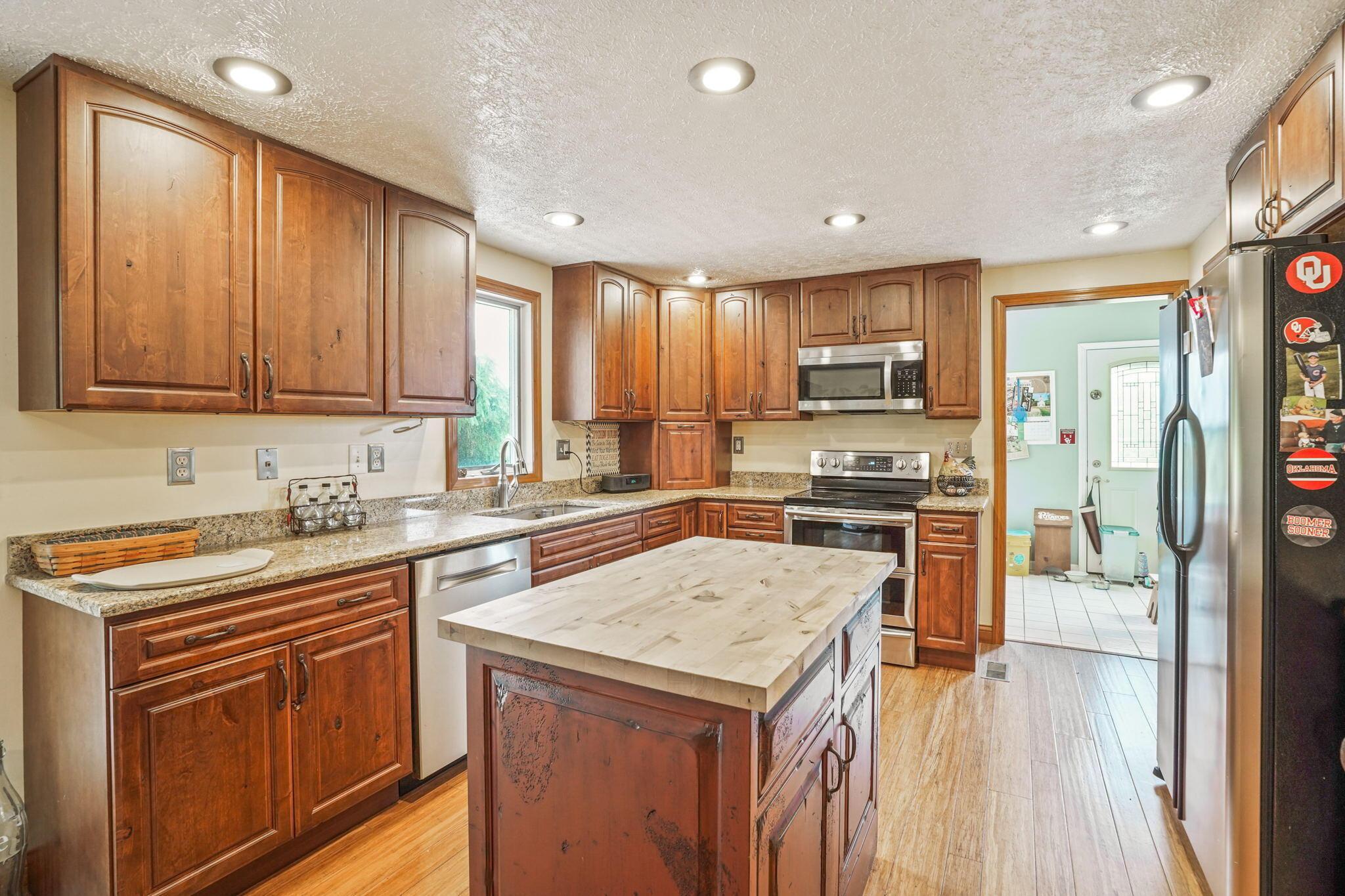 7400 Dyer Road Mount Sterling, OH 43143 - Photo 17 of 79 41-web-or-mls-DSC08349
