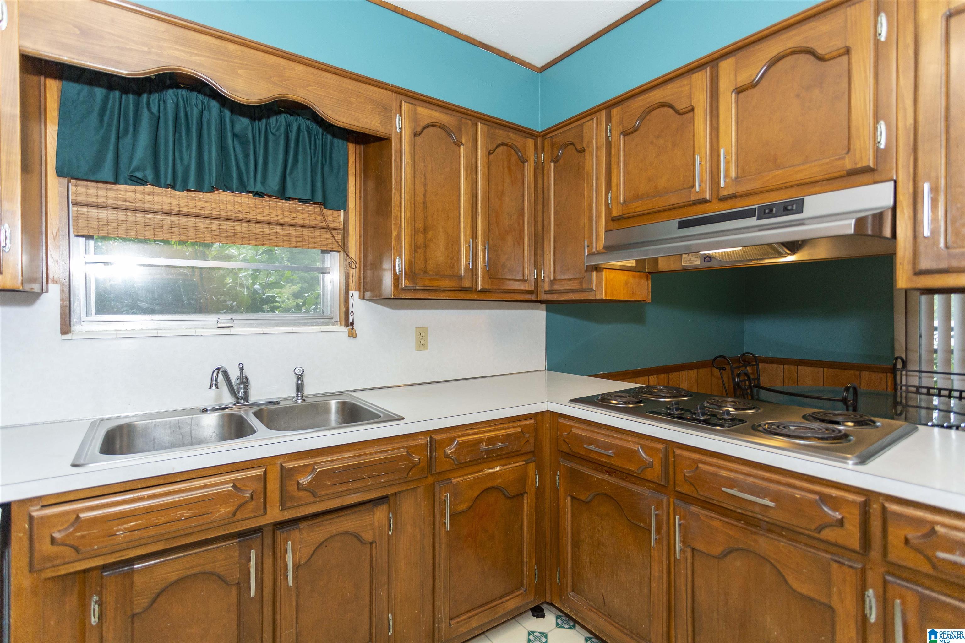 136 4th Plaza Pleasant Grove, AL 35127 - Photo 15 of 46