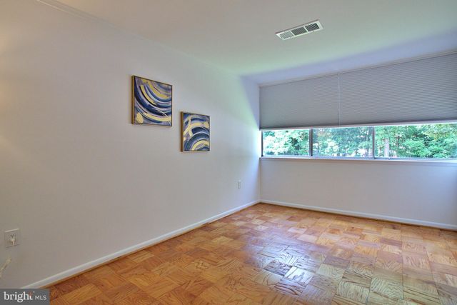 $220,000 | 4355 Ivymount Court, Unit 27, Annandale, VA 22003