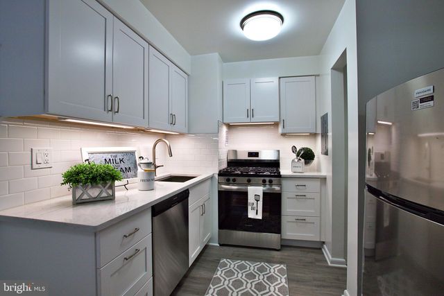 $220,000 | 4355 Ivymount Court, Unit 27, Annandale, VA 22003