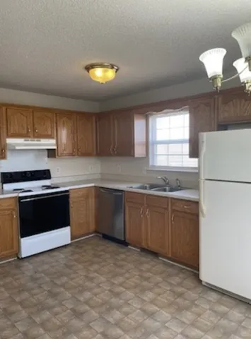 $1,225 | 1049 Mile High Drive, Clarksville, TN 37042