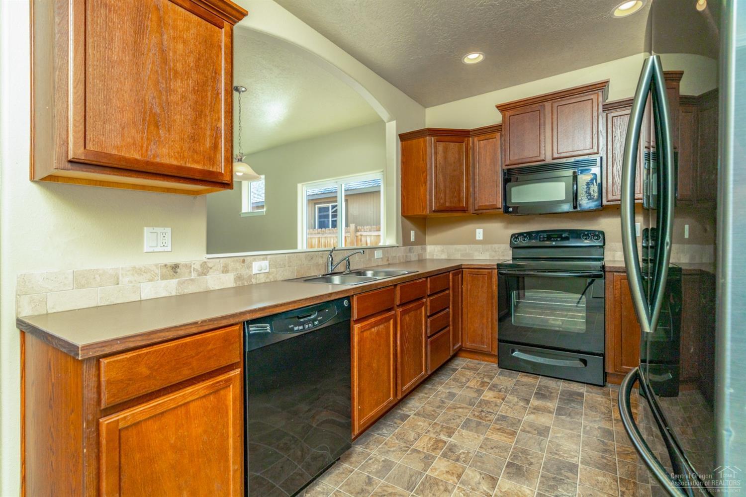 673 Northeast Mason Road Bend, OR 97701 - Photo 5 of 25 Additional Photo