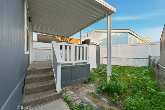 a house view with outdoor space