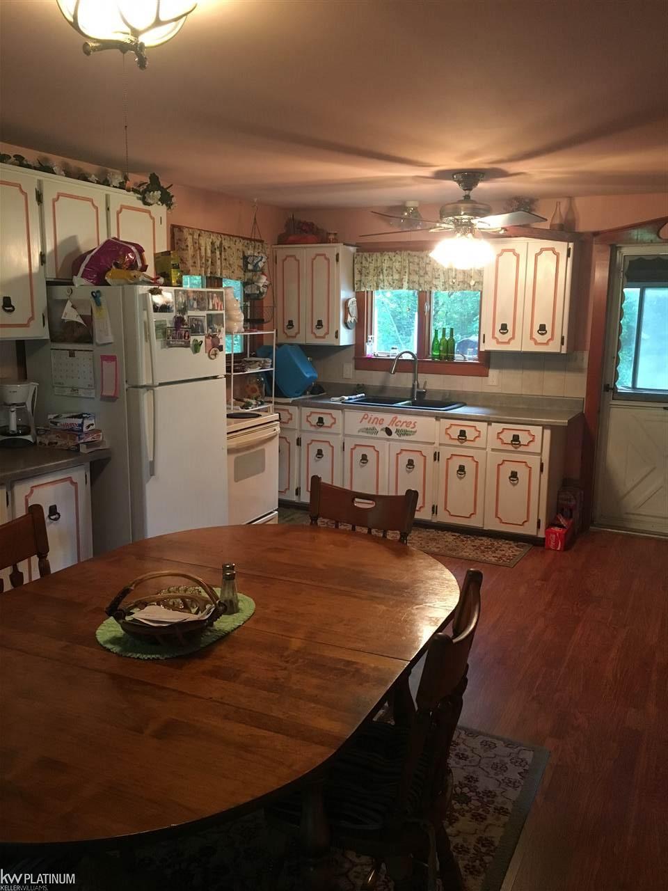 1884 Ditty Road Smiths Creek, MI 48074 - Photo 6 of 9 31354563-5.JPG