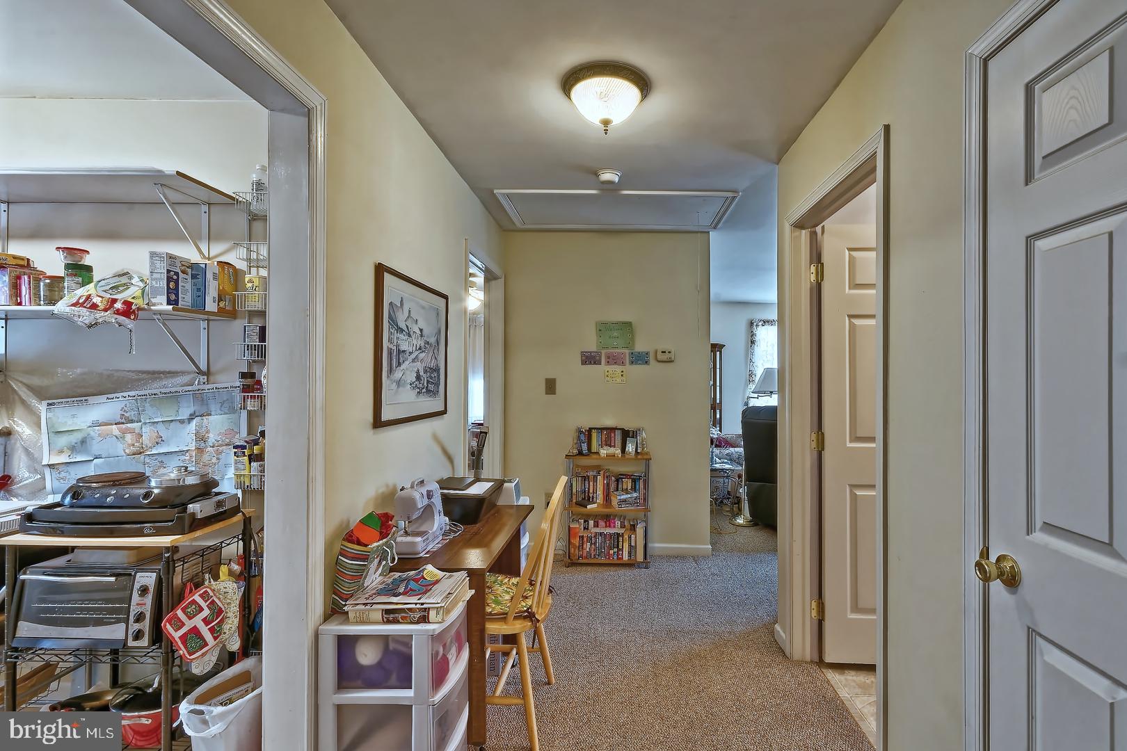 15 John Drive Sewell, NJ 08080 - Photo 21 of 28 In Law Suite