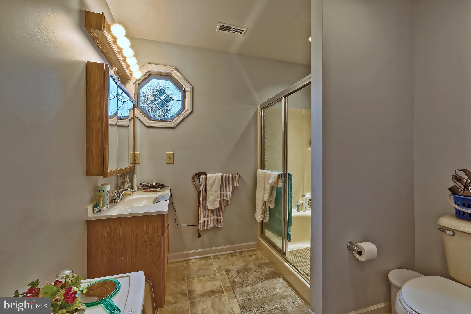 15 John Drive Sewell, NJ 08080 - Photo 26 of 28 In Law Suite