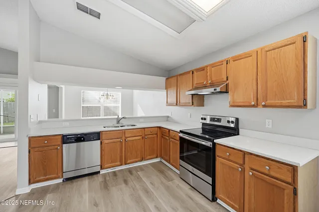 $295,000 | 8428 Country Bend Circle East, Jacksonville, FL 32244