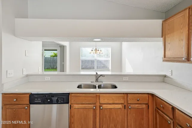 $295,000 | 8428 Country Bend Circle East, Jacksonville, FL 32244