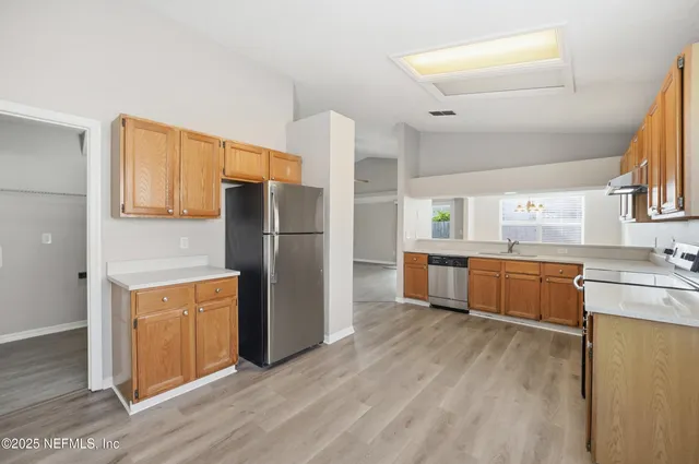 $295,000 | 8428 Country Bend Circle East, Jacksonville, FL 32244