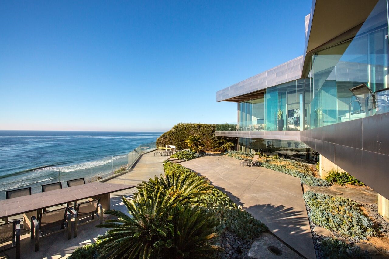 532 Neptune Avenue Encinitas, CA 92024 - Photo 4 of 10