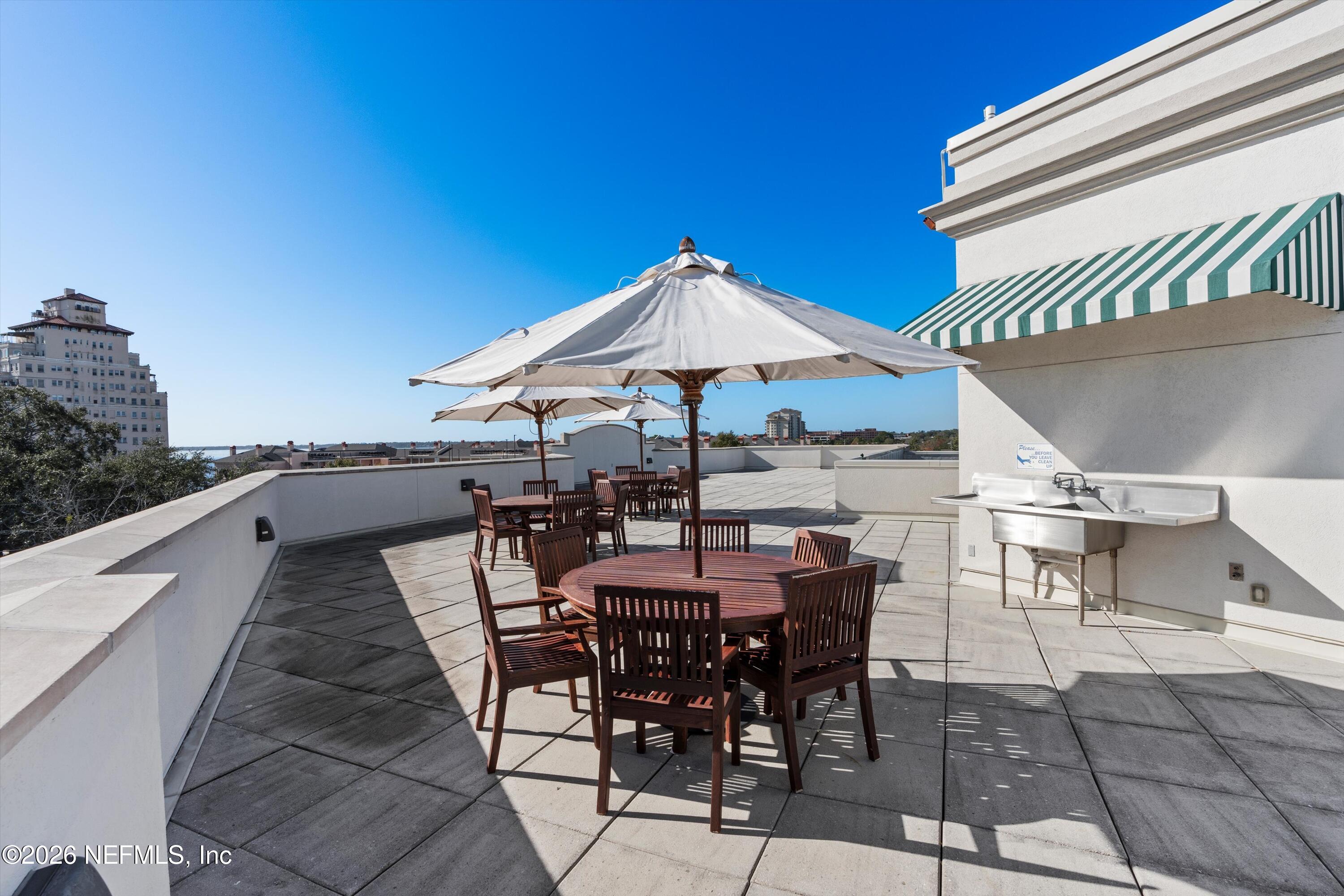 1661 Riverside Avenue, Unit 305 Jacksonville, FL 32204 - Photo 29 of 36 29-Rooftop
