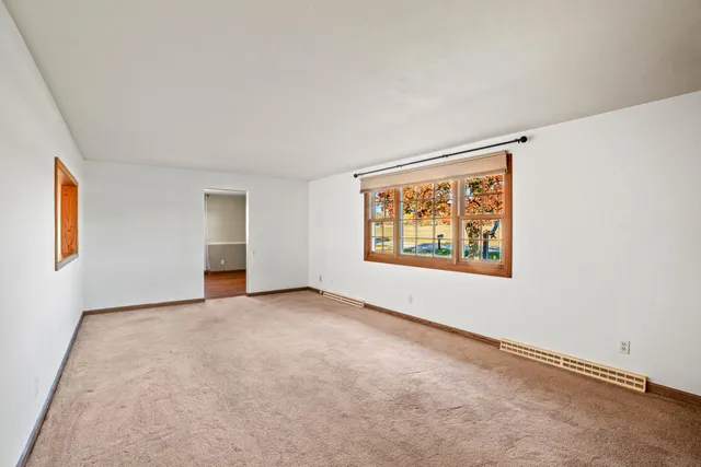 $319,900 | 4411 24th Street, Somers, WI 53144