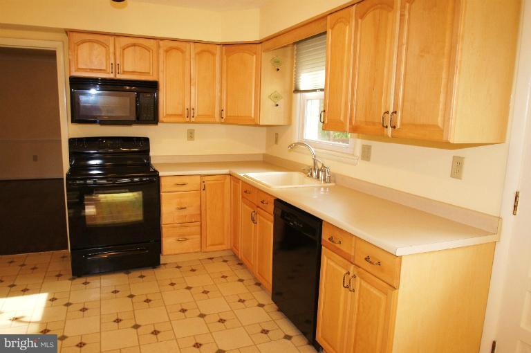 808 Whitaker Mill Road Joppa, MD 21085 - Photo 14 of 29 Kitchen